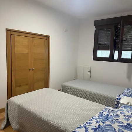Piso Muy Luminoso En Zona Vieja 아파트 *